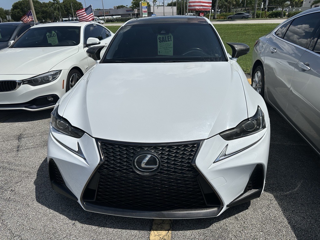 Lexus IS